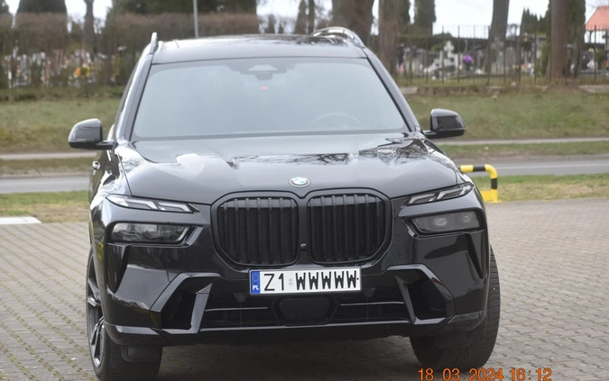 BMW X7 cena 485000 przebieg: 30000, rok produkcji 2022 z Trzebiatów małe 67